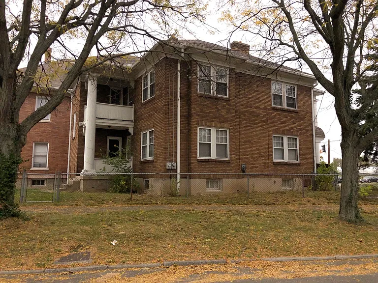 605 Forest Ave — Photo 25