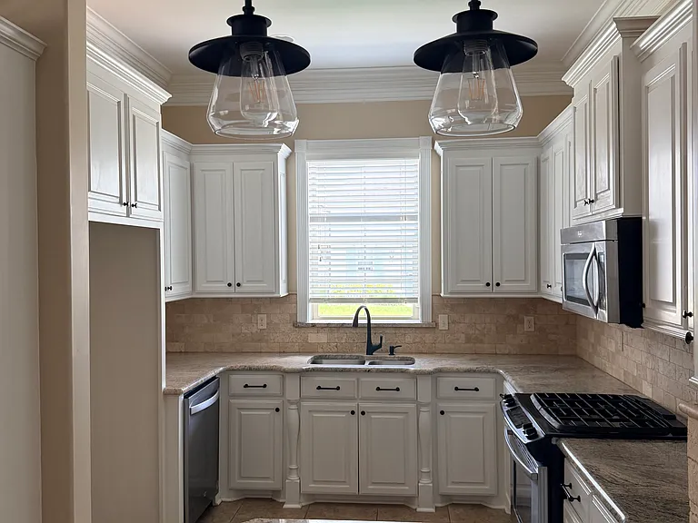 405 Summerland Key Ln — Photo 3