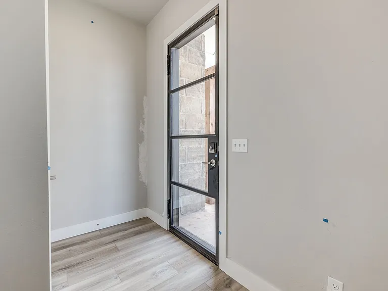 2523 NW 132nd Pl — Photo 5