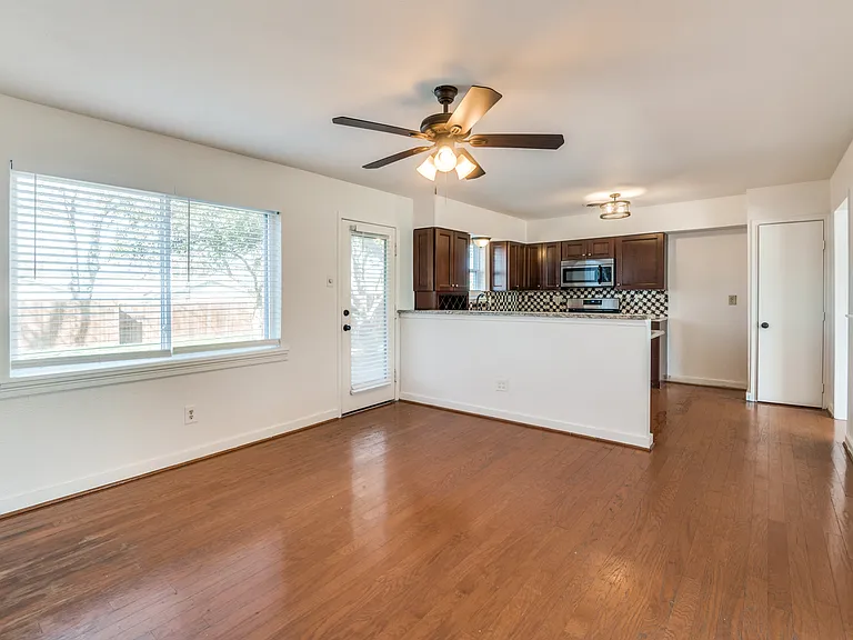 14423 Sunrose Ln — Photo 6