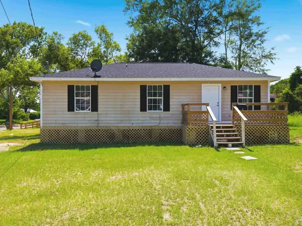 1805 Dr Martin Luther King Jr Dr, Pensacola, FL 32503
