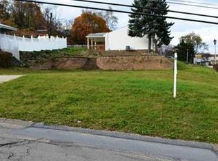 1129 Lebanon School Rd, West Mifflin, PA 15122