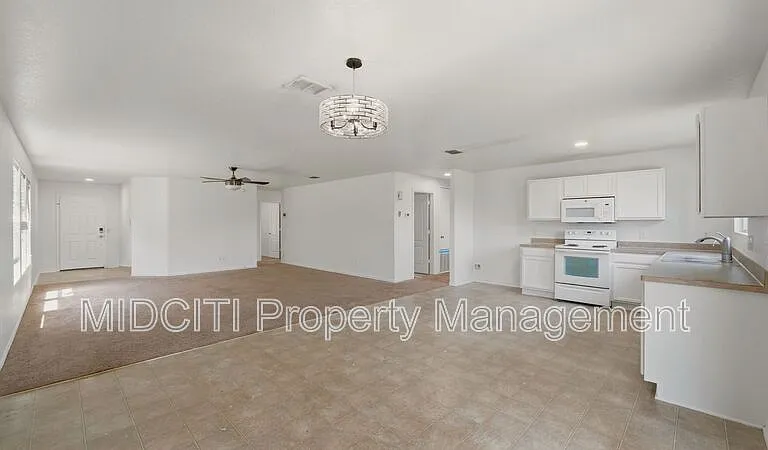 3248 Northwest Blvd — Photo 6