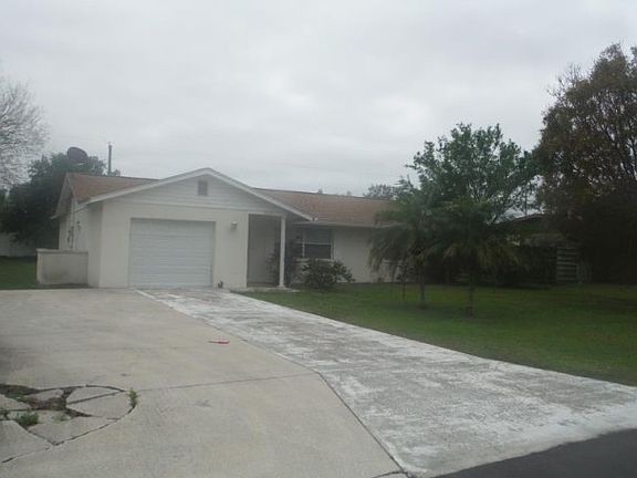 3rd image of 7403 23rd Avenue Dr W