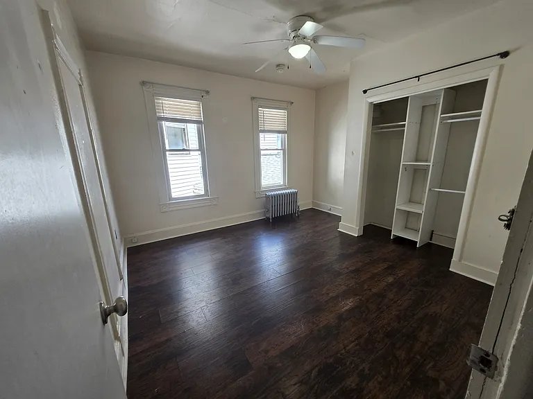 407 N Webster Ave — Photo 12