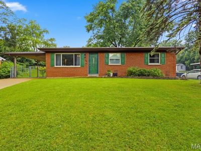36 Reinke Rd, Ballwin, MO, 63021