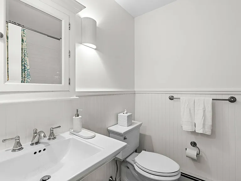 47 Sandra Rd — Photo 20