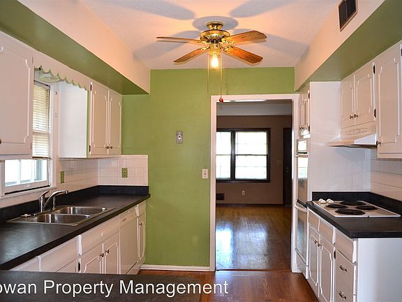 3rd image of 4403 Sterling Ave