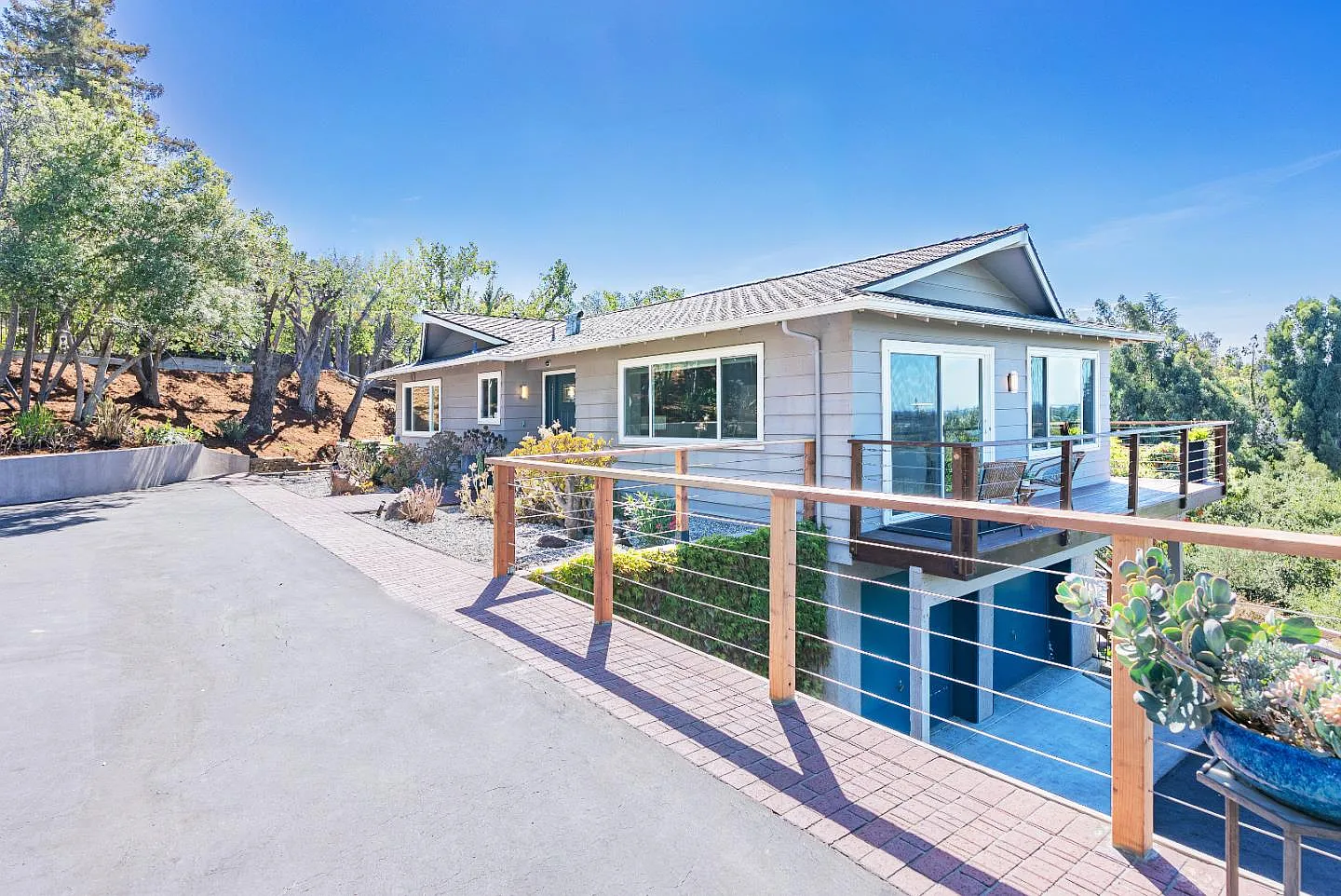 893 Madonna Way photo 1