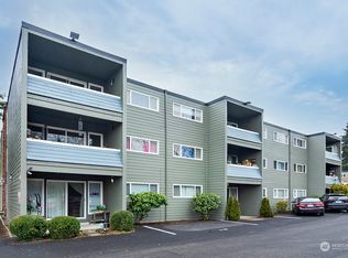 236 S 152nd St APT 306, Burien, WA