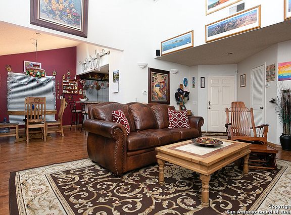 3rd image of 2255 Thousand Oaks Dr APT 510