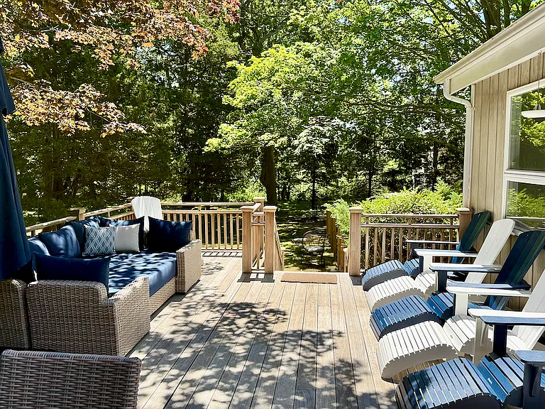 19 Peconic Ave — Photo 18