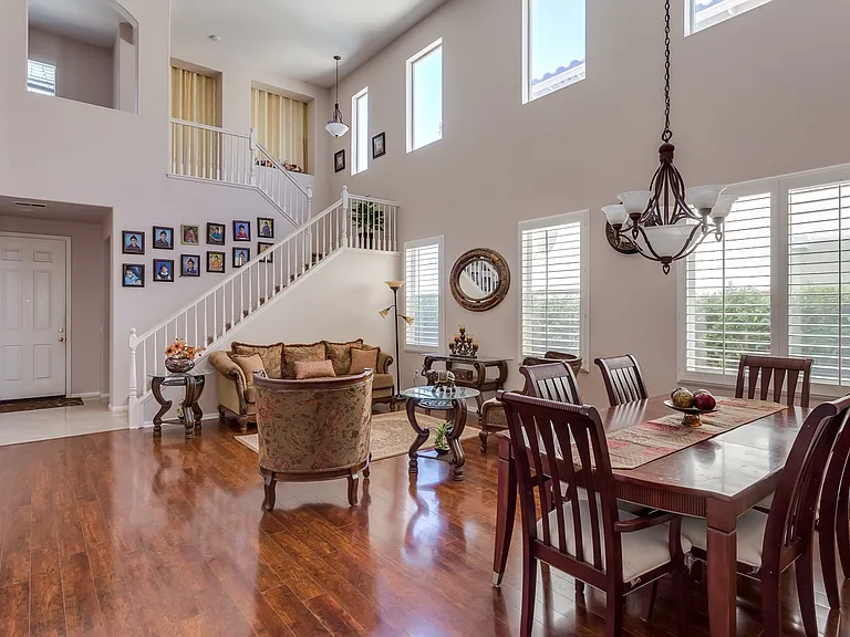 1530 Brookside Ct — Photo 6