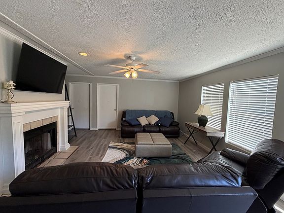 2nd image of 520 Copeland Rd