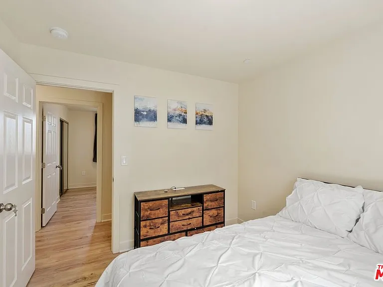 5912 S Flower St — Photo 27