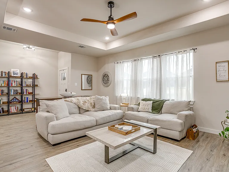 5626 Barkridge Dr — Photo 9