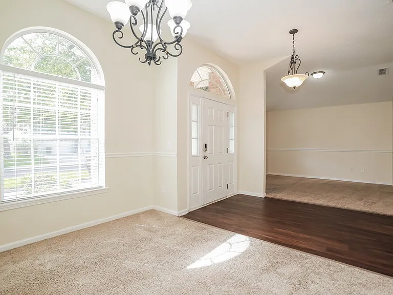 3460 Live Oak Hollow Dr — Photo 6