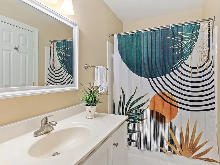 12015 Bexley Ct — Photo 36