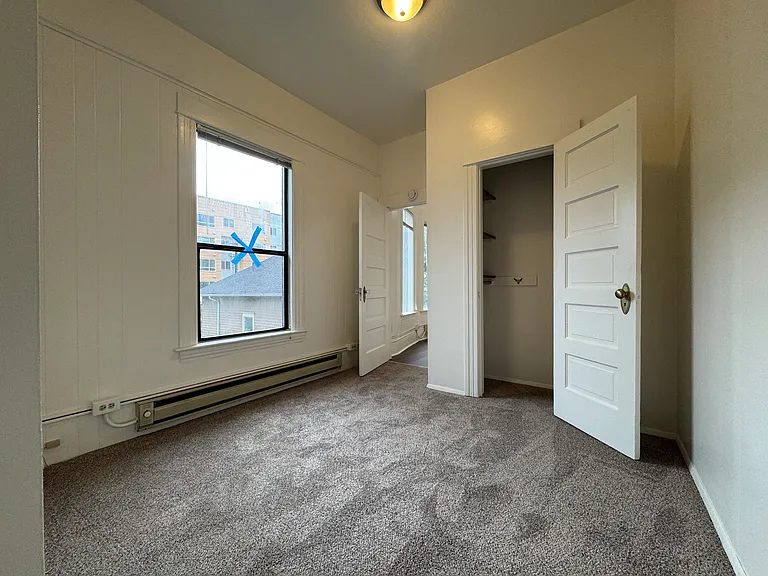 156 11th Ave #4 — Photo 2
