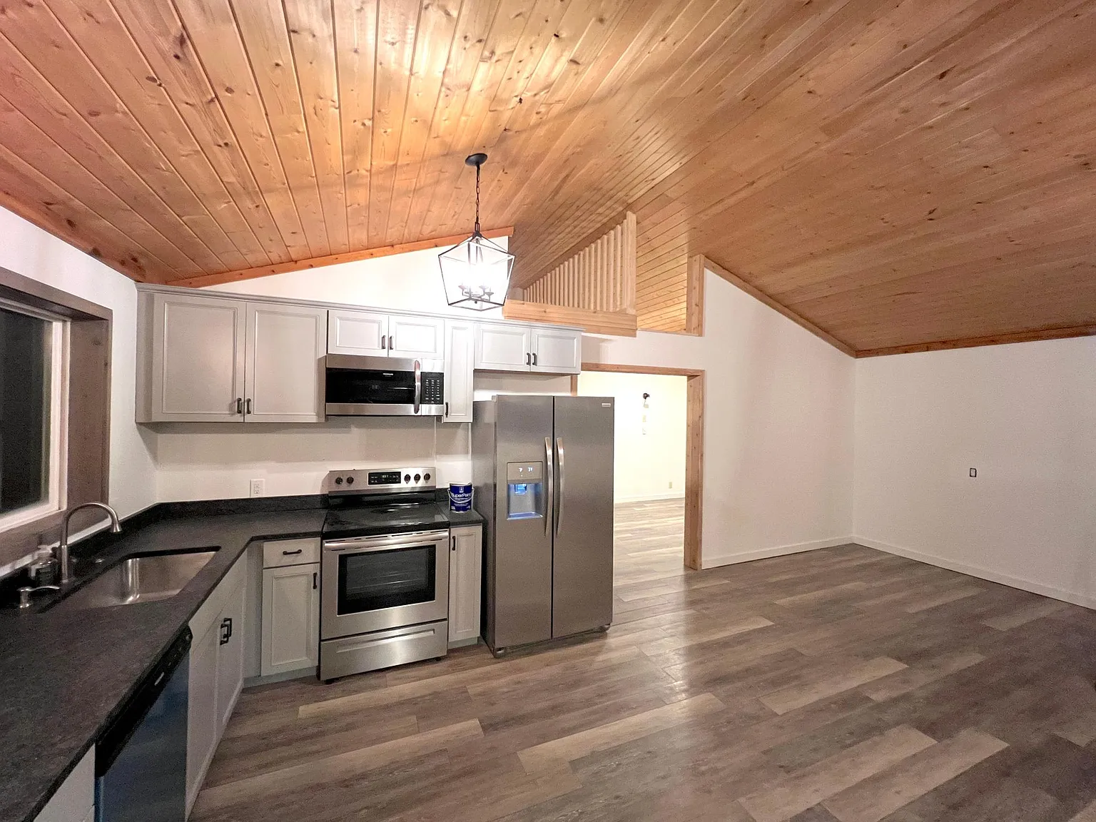 1 bed, 788 sqft, $1,850 — Photo 2