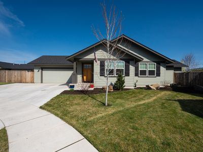 1664 NE 3rd Ct, Redmond, OR, 97756