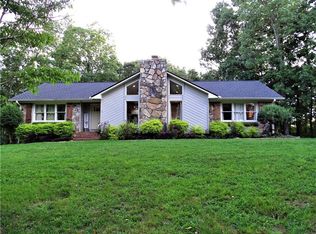 206 Sunrise Ter SE, Calhoun, GA 30701