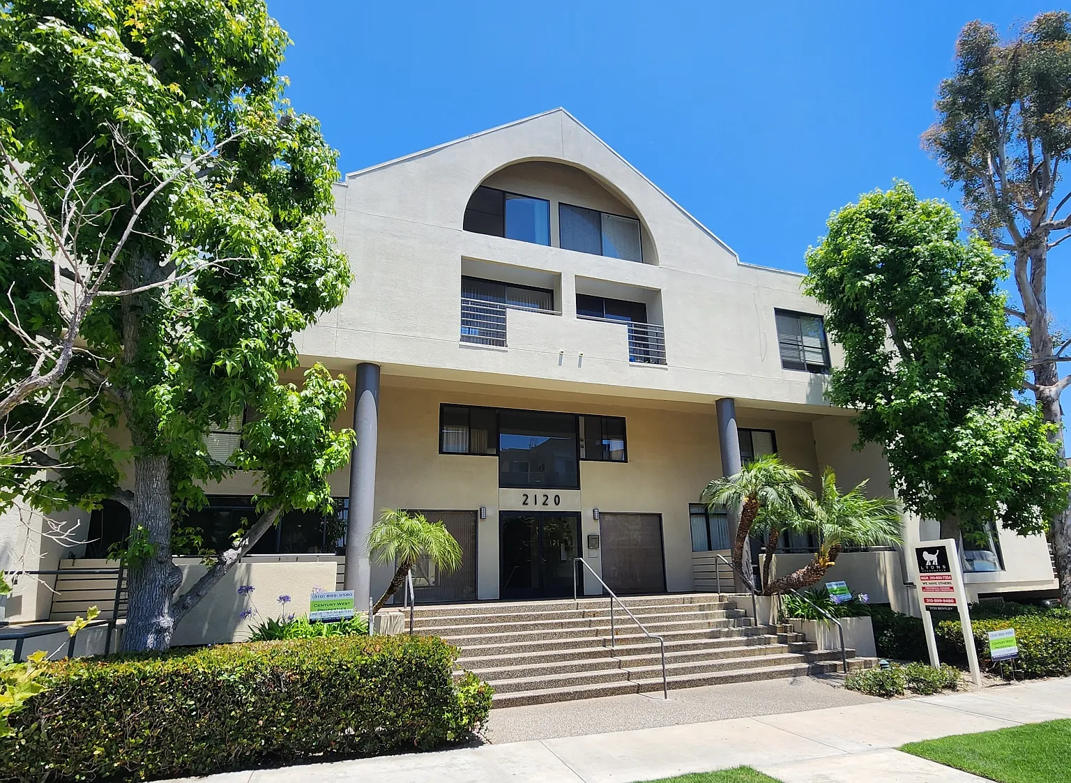2 bed, 2.0 bath, $3,995 — Photo 1