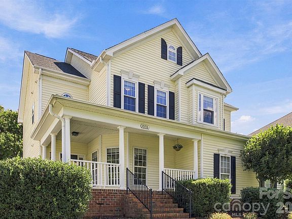 2nd image of 10216 Edgecliff Rd