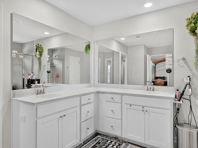 164 Garden Lily Ln — Photo 4