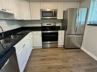 Pinecrest Arms, Sarasota, FL 34232