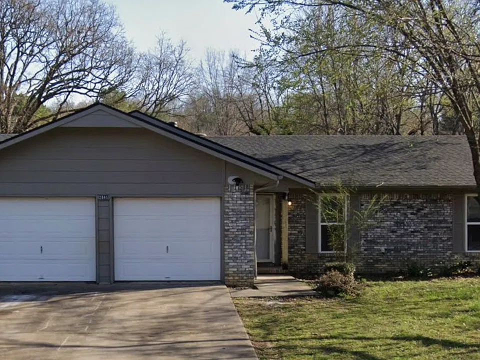2146 W Loren Cir
