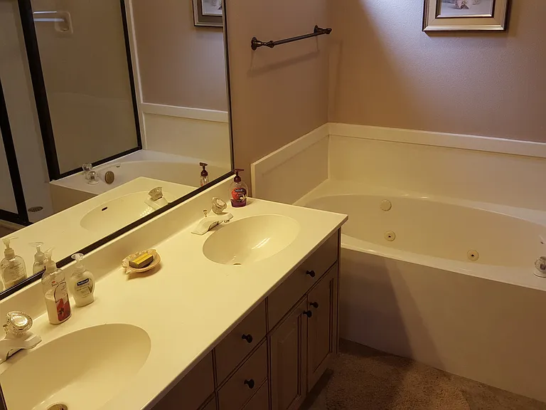 545 S Valley View Dr #102 — Photo 12