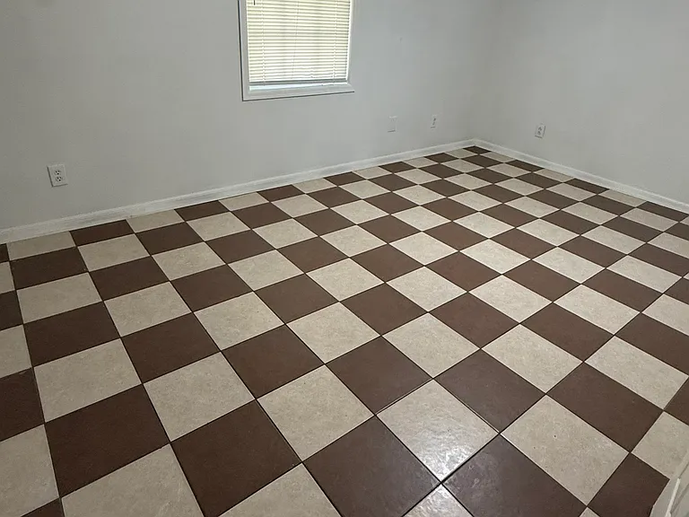 1809 Shadyleaf Ct SW — Photo 22