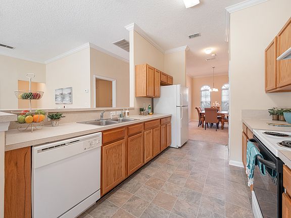 4th image of 9212 Whisper Glen Dr