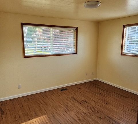 2nd image of 1505 McMillan Ave