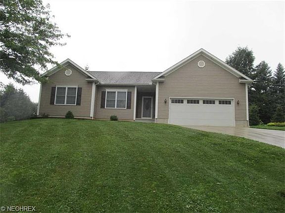 2nd image of 102 Carroll Dr