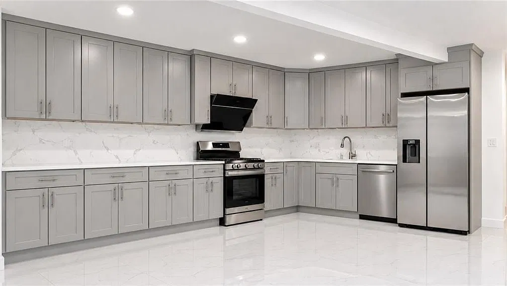 3 bed, 2.0 bath, 1200 sqft, $3,000 — Photo 1