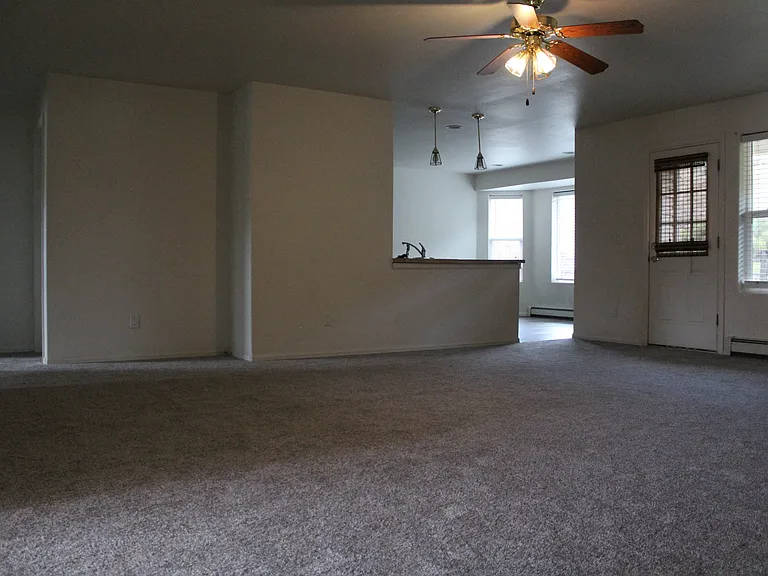 2474 Pioneer Way — Photo 2