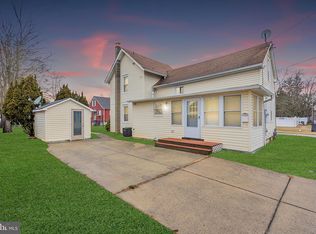 119 9th Ter, Egg Harbor City, NJ 08215
