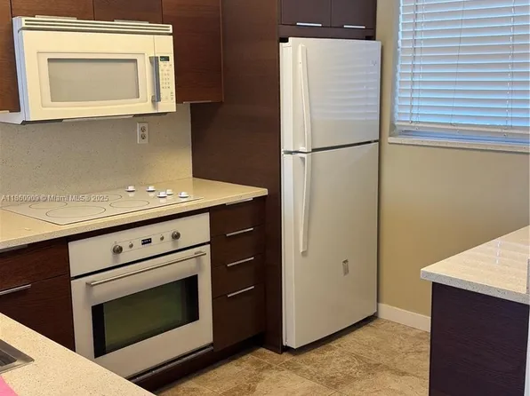 1811 Sabal Palm Dr APT 403, Davie, FL 33324