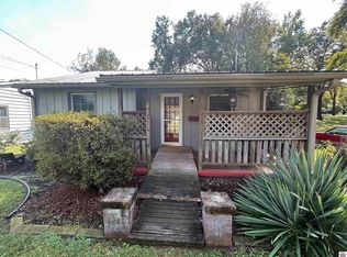 818 E College St, Mayfield, KY 42066
