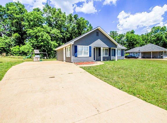 2nd image of 31 Lee Road 2102