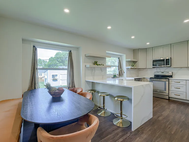 3322 S 78th St — Photo 18