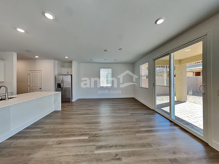 5789 Morgans Mile St — Photo 6