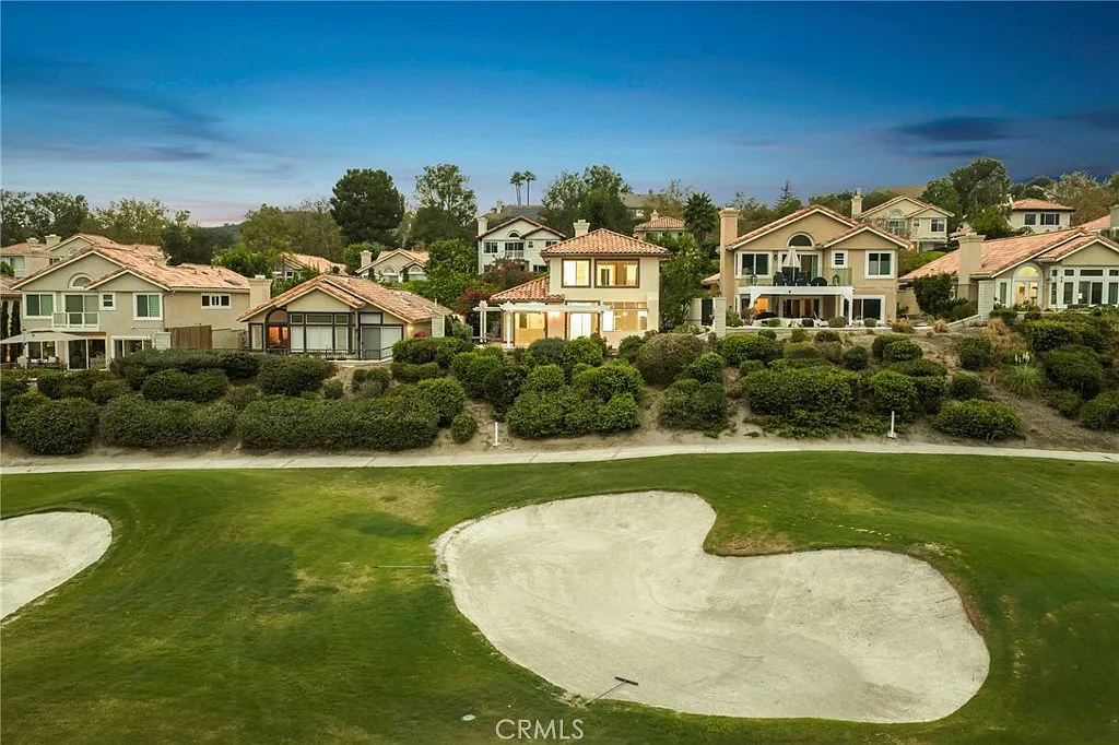 3 bed, 2.5 bath, 2091 sqft, $6,700 — Photo 1
