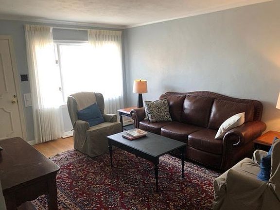 3rd image of 5626 Wilson Ave