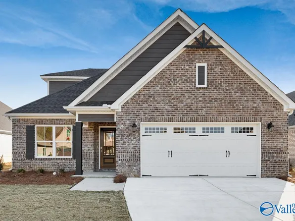 9534 Hampton Oak Dr SE, Owens Cross Roads, AL 35763