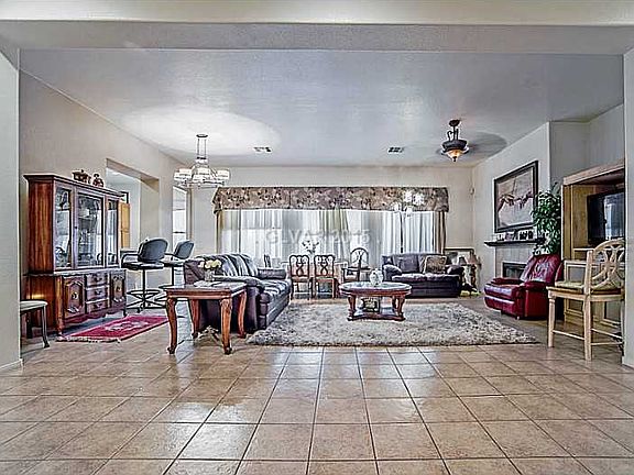 2nd image of 10270 Songsparrow Ct