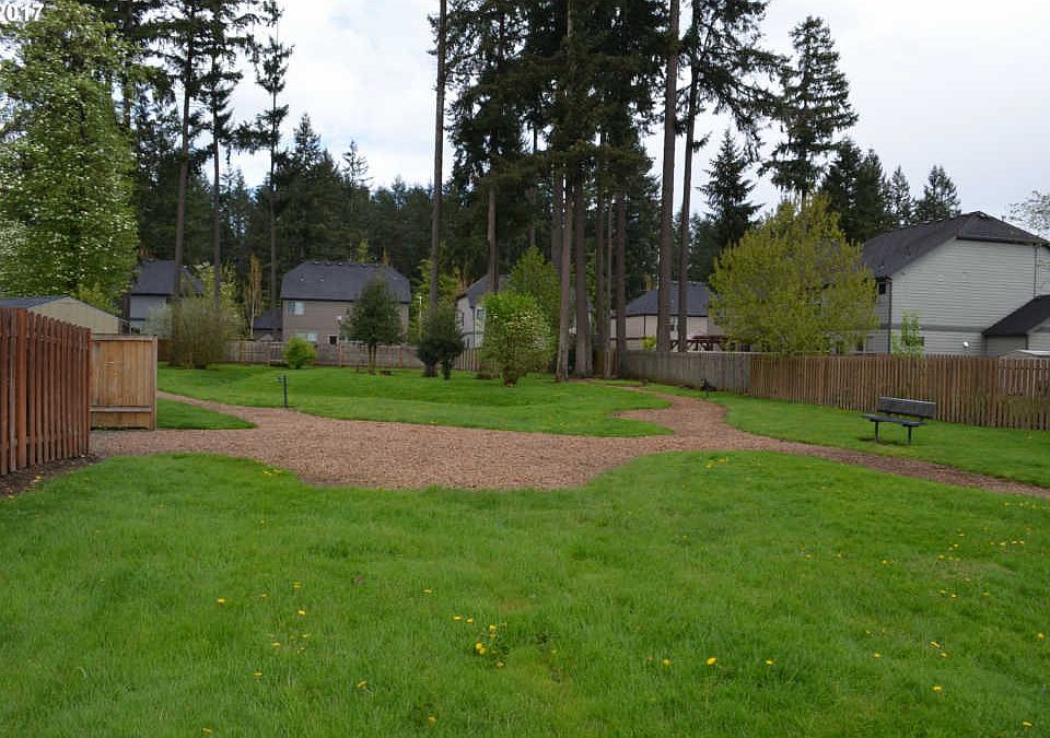 2nd image of 14302 NE 94th St