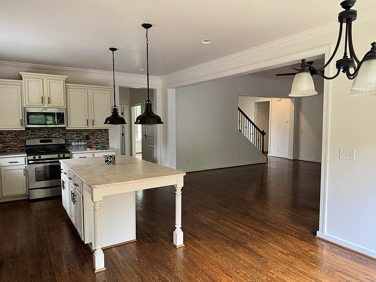 6121 Clubhouse Dr — Photo 26